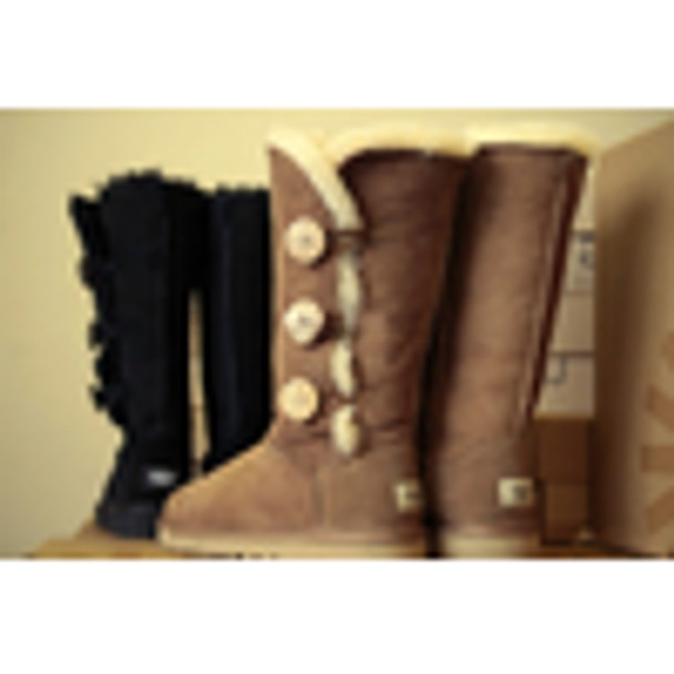 От гаража до подиума: Как UGG изменили правила игры в моде